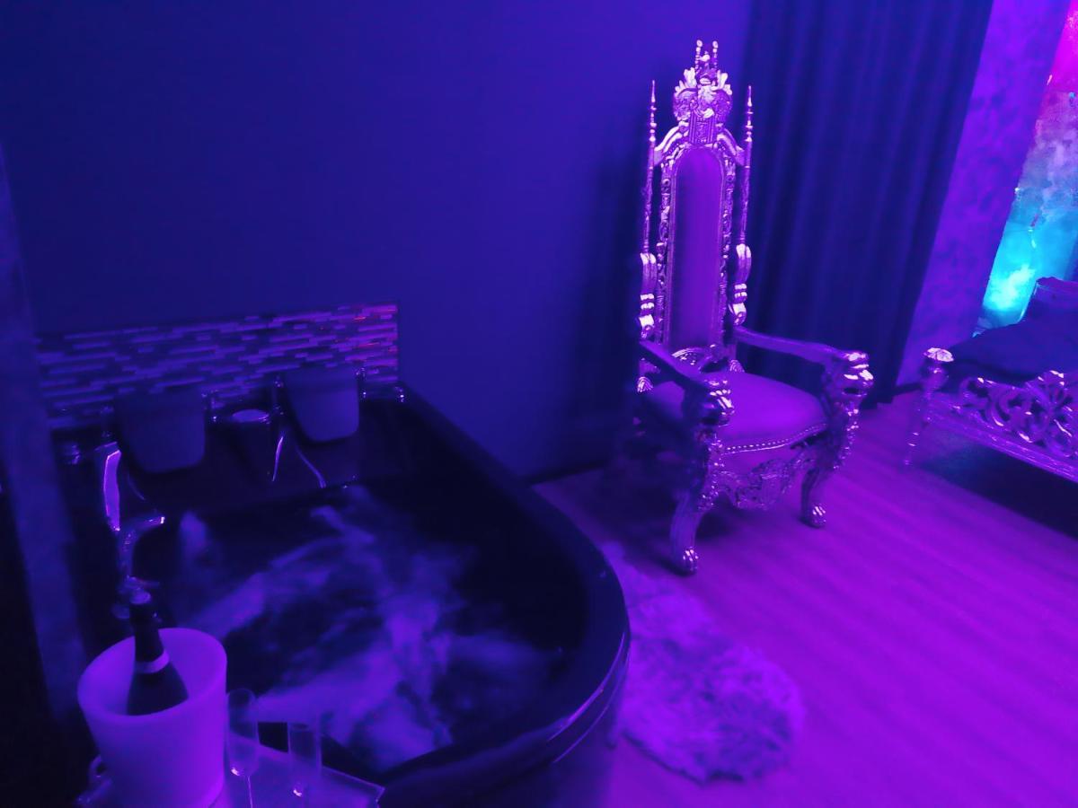 Nuit Romantique - Jacuzzi - Beziers - Romance Royale Esterno foto