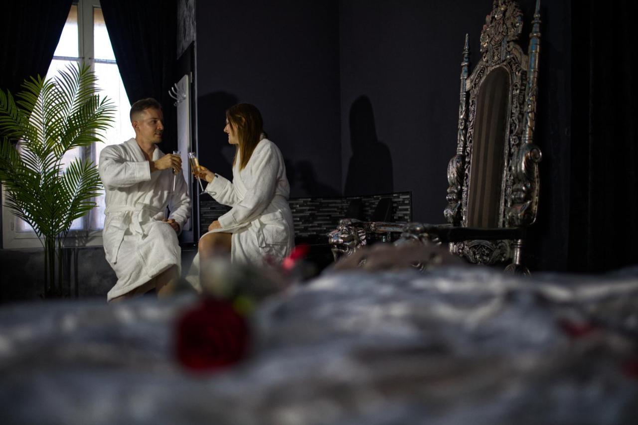 Nuit Romantique - Jacuzzi - Beziers - Romance Royale Esterno foto